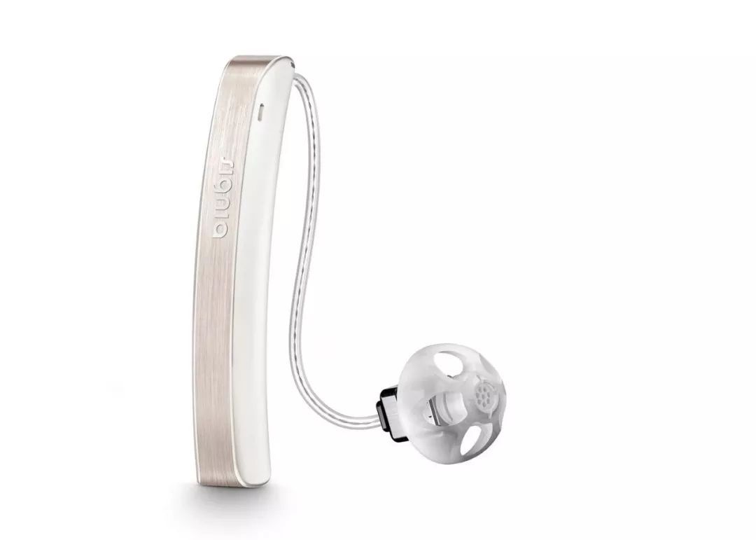 新型助听器;怡美工业设计