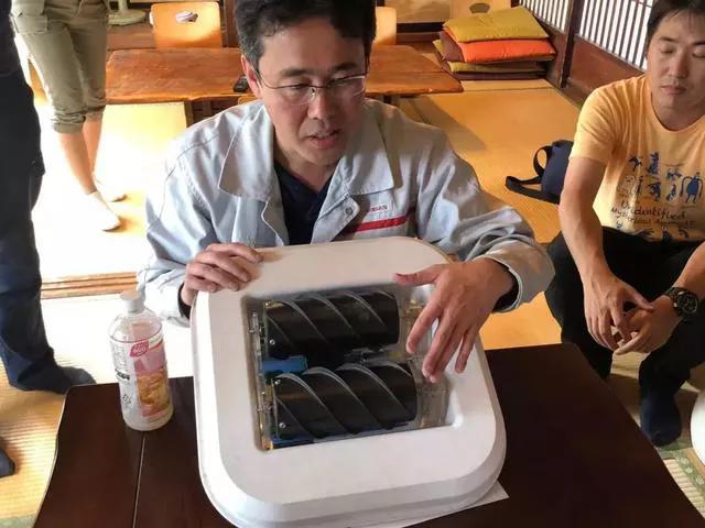 农业机器人设计;怡美工业设计 农业机器人设计;怡美工业设计