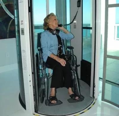 真空气压管电梯;怡美工业设计 真空气压管电梯;怡美工业设计