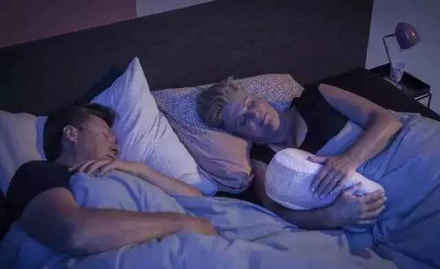 多功能睡眠枕头机器人外观设计;怡美工业设计 多功能睡眠枕头机器人外观设计;怡美工业设计