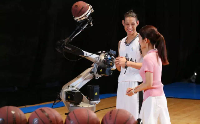 篮球机器人外观设计;怡美工业设计